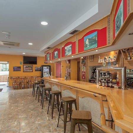 Hotel La Terraza De Пуенте Виесго Екстериор снимка