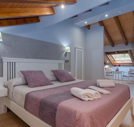 Hotel La Terraza De Пуенте Виесго Екстериор снимка