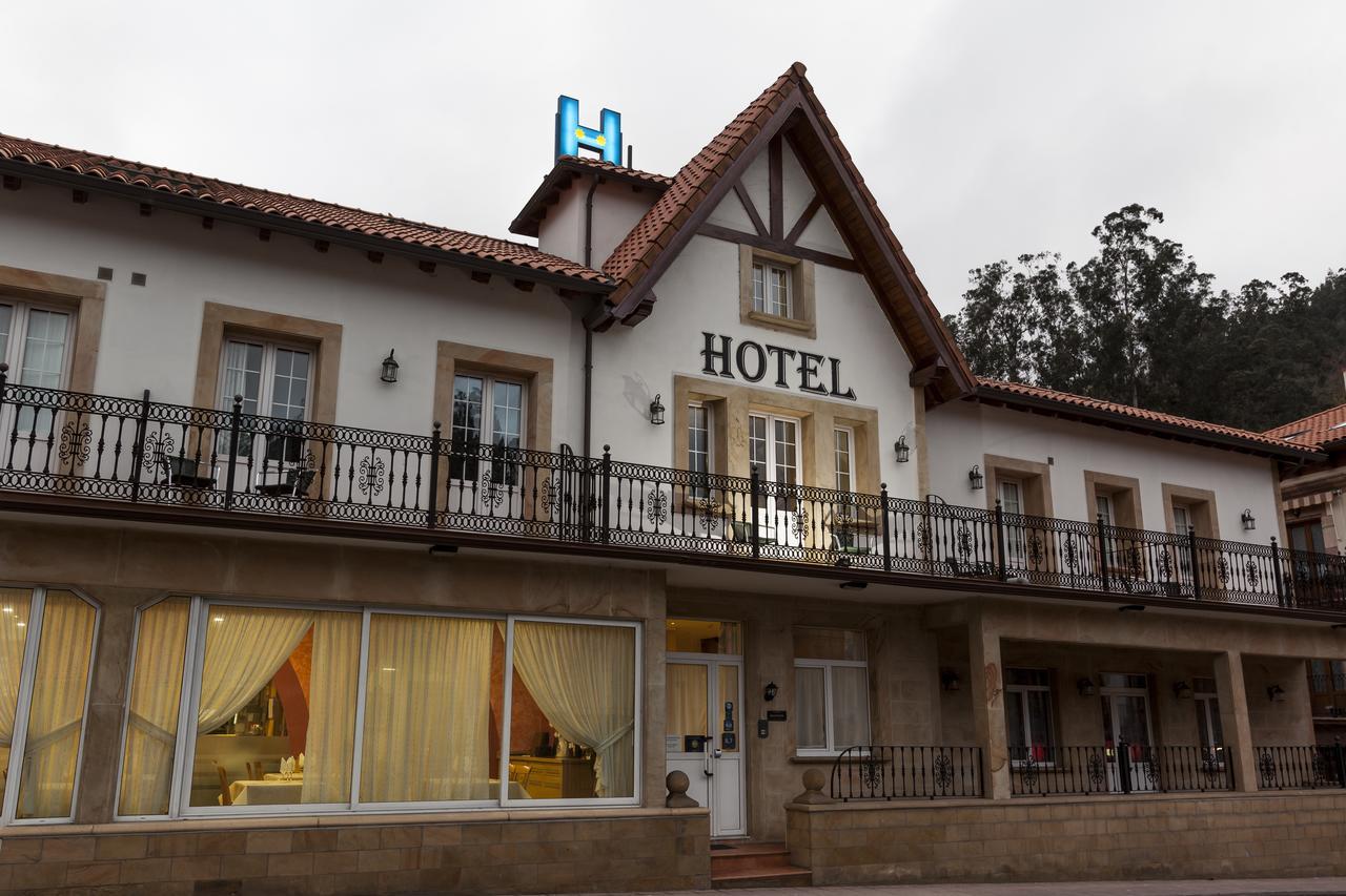 Hotel La Terraza De Пуенте Виесго Екстериор снимка